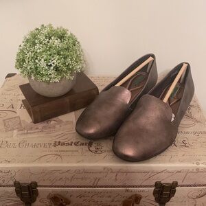 Baretraps Janine Flats (Granite)